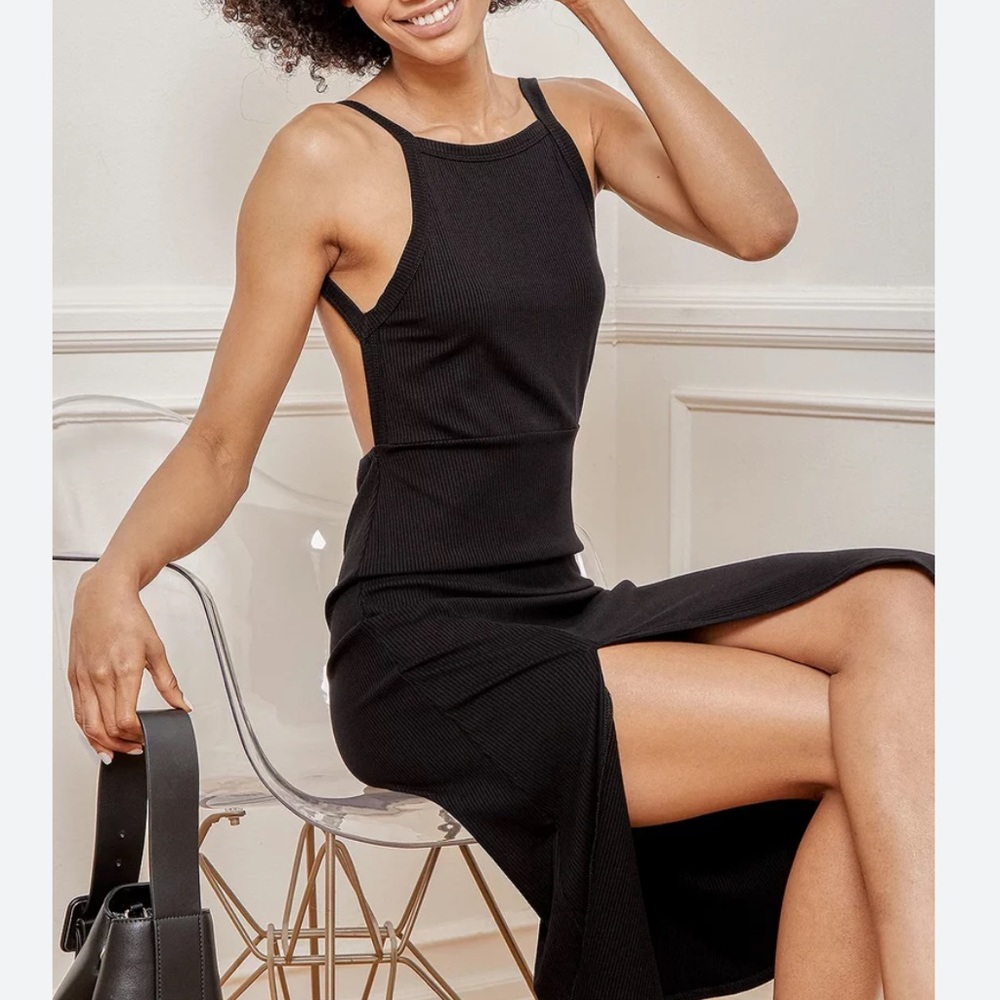 Lulu’s Midi Jersey Black Dress